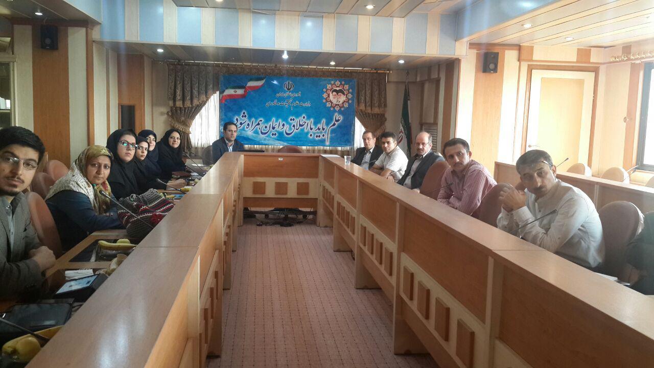 اولین جلسه اعضای هیأت تحریریه‌ی نشریه شبکه آزمایشگاه‌های علمی ایران (شاعا)